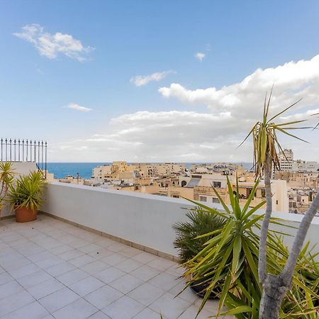 Stunning - Seaview Penthouse 3-Bed + Parking Apartamento Sliema Exterior foto